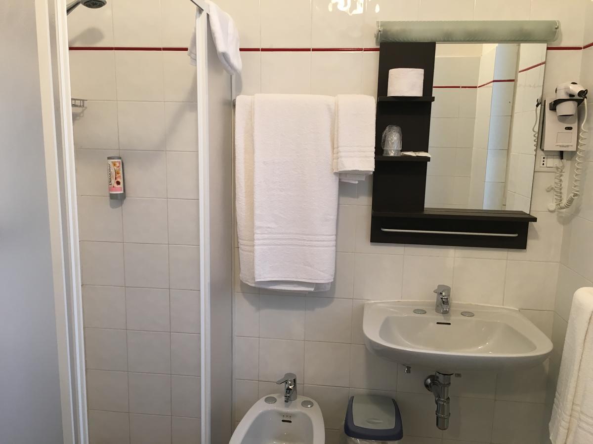 Hotel Valente ออร์โตนา ภายนอก รูปภาพ