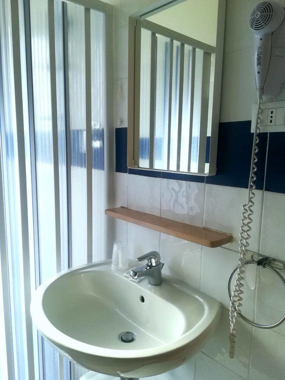 Hotel Valente ออร์โตนา ภายนอก รูปภาพ